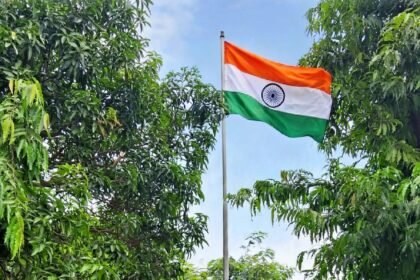 आकाशवाणी बरेली में हुआ ध्वजारोहण